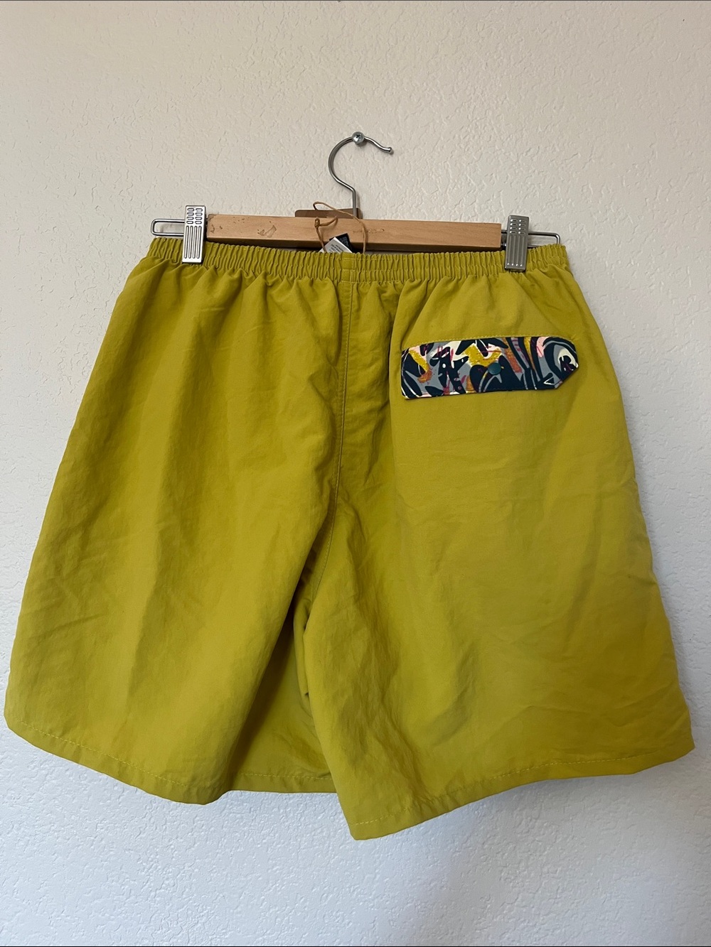 Patagonia Chartreuse Baggies Shorts - Picture 2 of 2